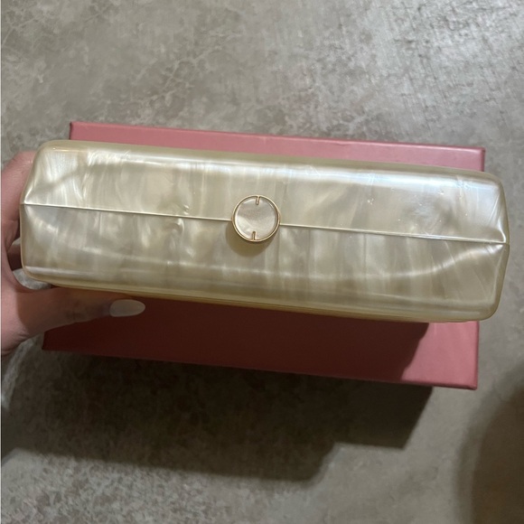 NWB Cult Gaia Enid Acrylic Clutch - Picture 3 of 6